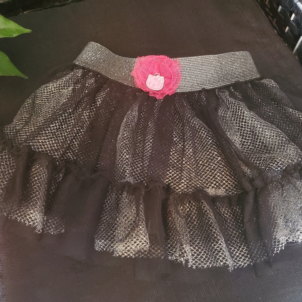 🍄6/36🍄 Hello Kitty Skirt